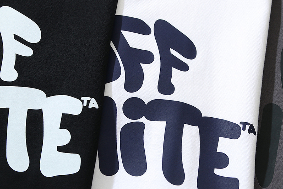 EM Sneakers Off-White T-shirt -101 Black /White /Gray