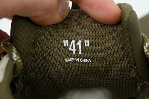 EM Sneakers OFF-WHITE Be Right Back Grayish Green