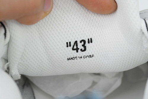 EM Sneakers OFF-WHITE Be Right Back White Blue