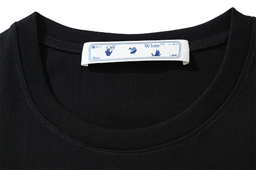 EM Sneakers Off-White T-shirt -103 Black /White