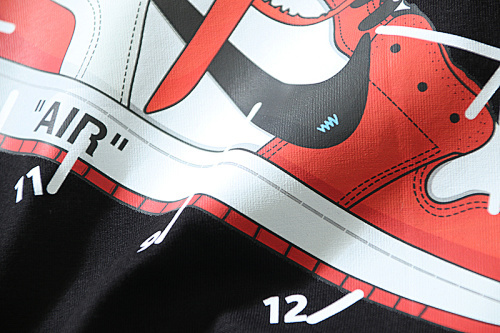 EM Sneakers Off-White T-shirt -162 Black /White