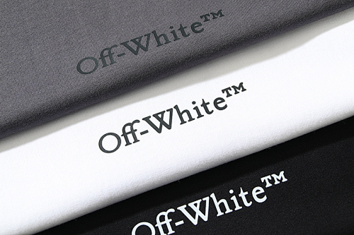 EM Sneakers Off-White T-shirt -108 Black /White /Gray