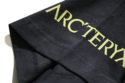 EM Sneakers Off-White T-shirt -163 Black /White