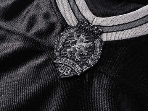 EM Sneakers Balenciaga FOOTBALL 3B Silhouette Custom Woven Ribbed V-Neck Long Sleeve Black /Gray /Gray