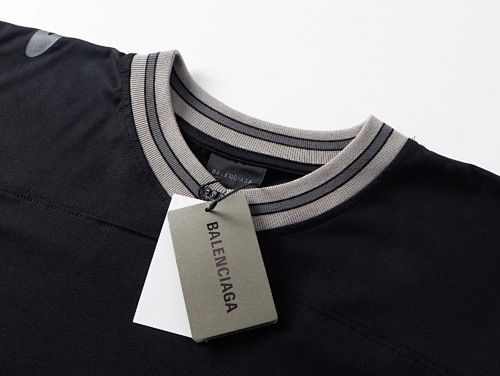 EM Sneakers Balenciaga FOoTBALL Collection 3B Silhouette Ribbed V-Neck Embroidered T-Shirt Black /Blue /Apricot