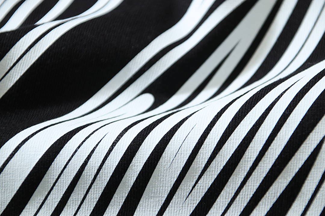 EM Sneakers OFF-WHITE Diagonal Stripes Print T-Shirt #187 Black /White