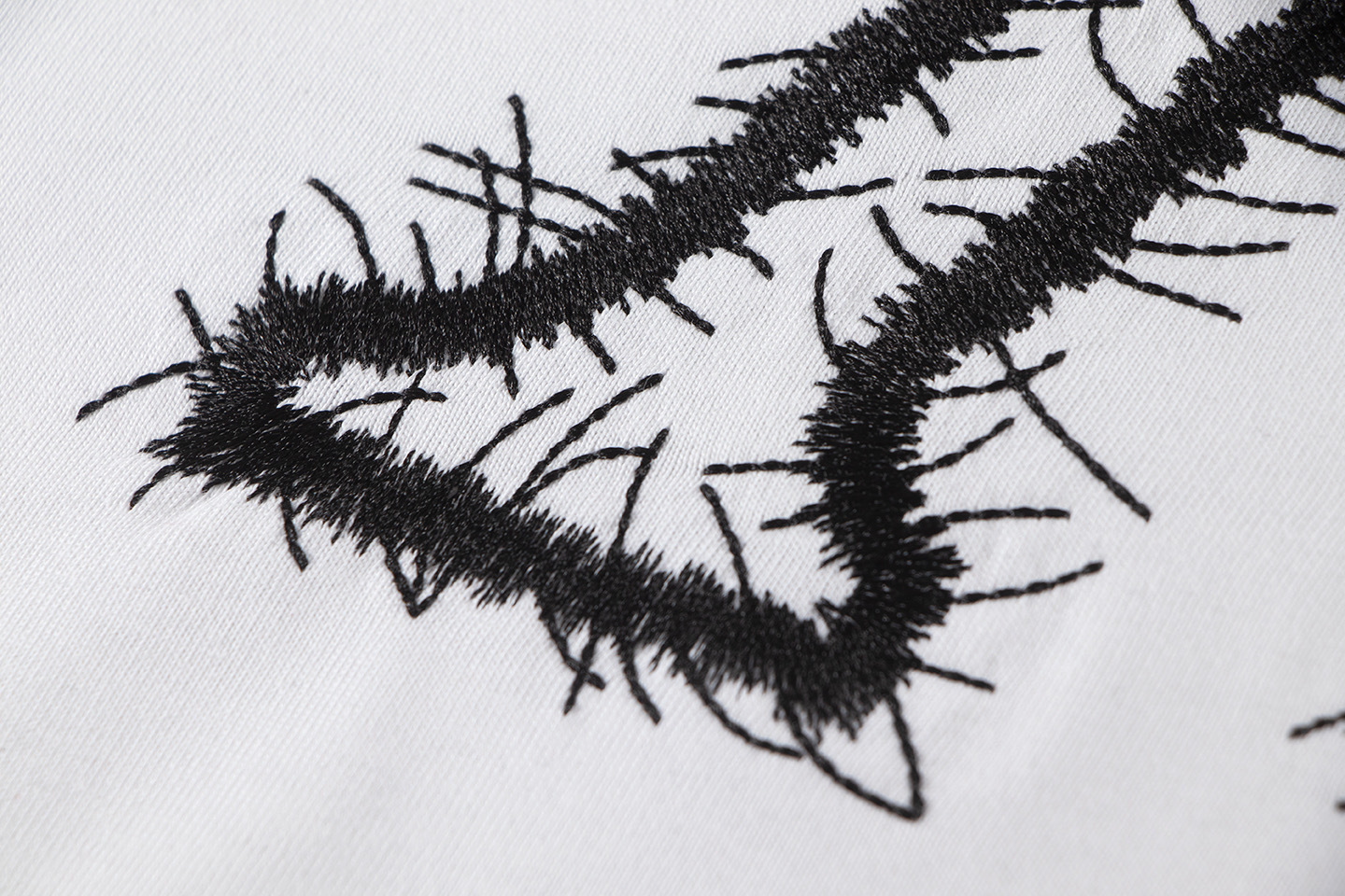 EM Sneakers Louis Vuitton T-shirt-W2614 Black /White