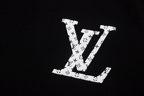 EM Sneakers Louis Vuitton T-shirt-W2642 Black /White