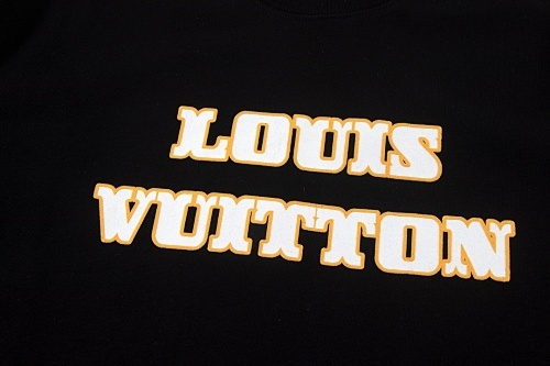 EM Sneakers Louis Vuitton T-shirt-W2643 Black /White