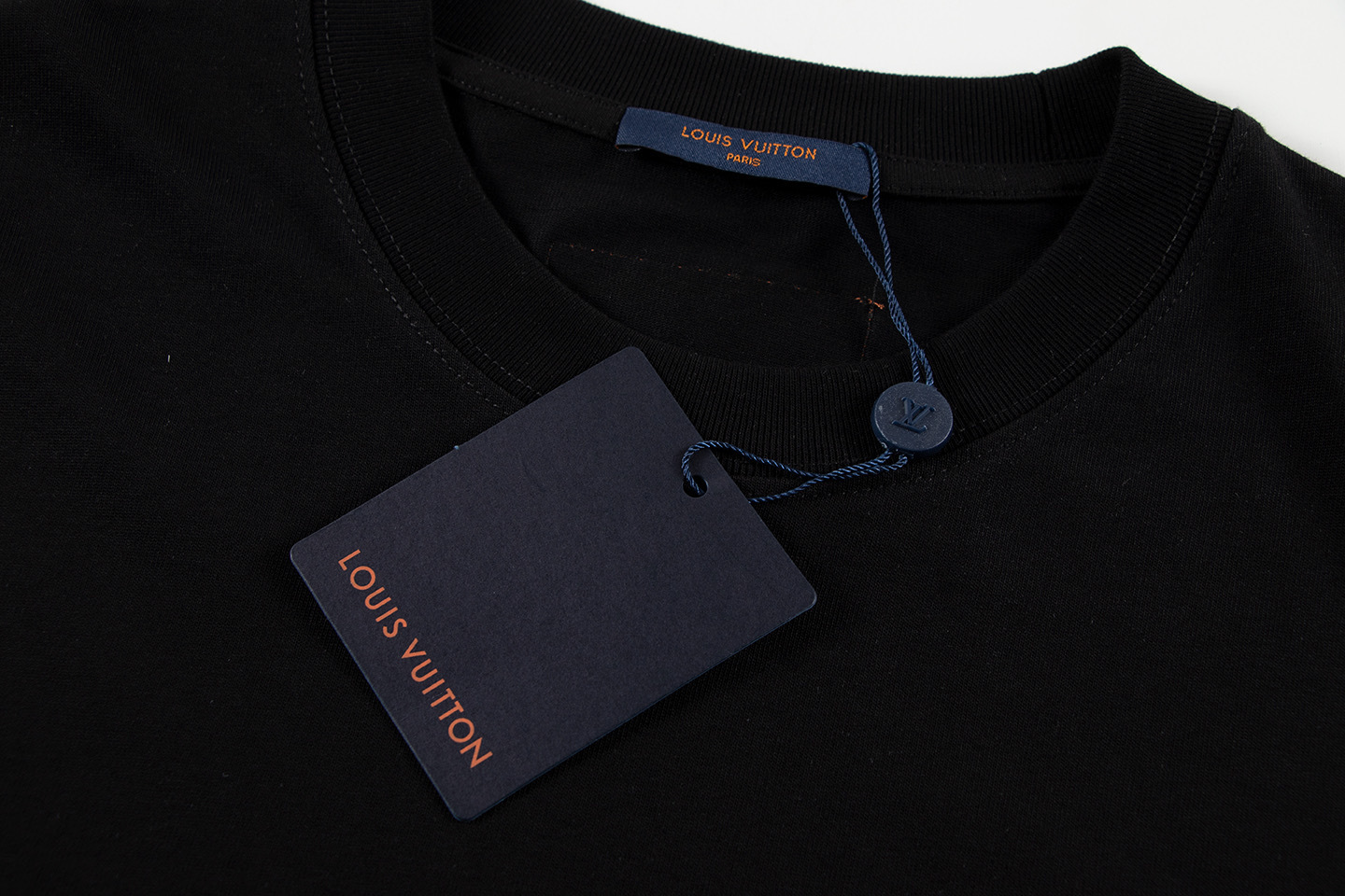 EM Sneakers Louis Vuitton T-shirt-H157 Black /White