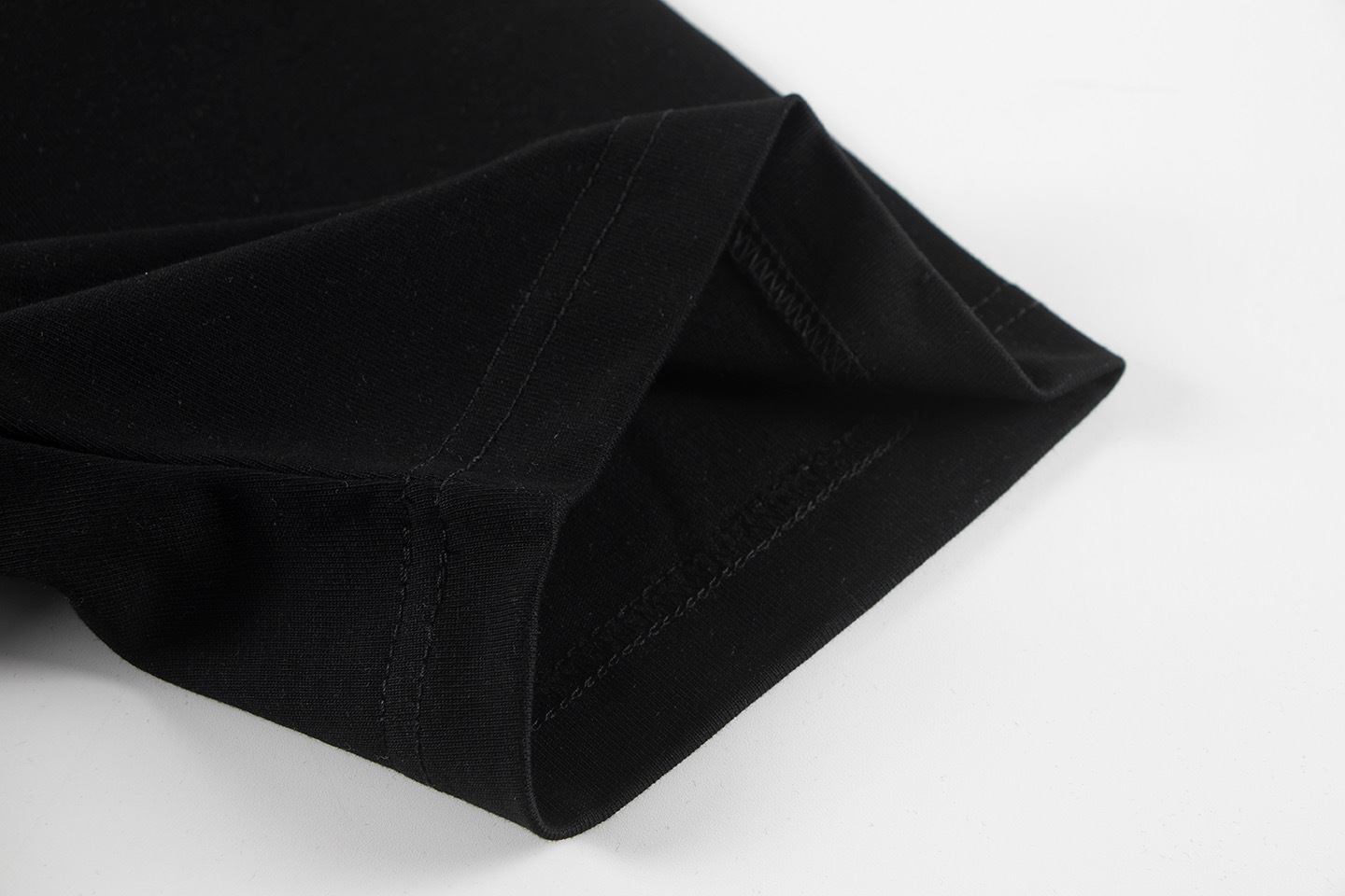 EM Sneakers Louis Vuitton T-shirt-W2548 Black /White