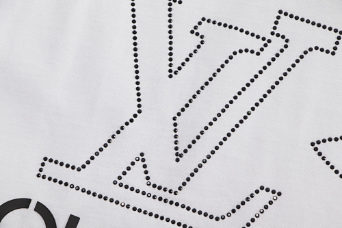 EM Sneakers Louis Vuitton T-shirt-W2569 Black /White