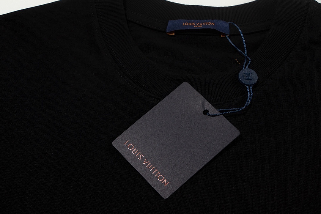 EM Sneakers Louis Vuitton T-shirt-W2631 Black /White