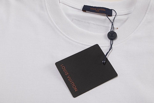 EM Sneakers Louis Vuitton T-shirt-W2631 Black /White