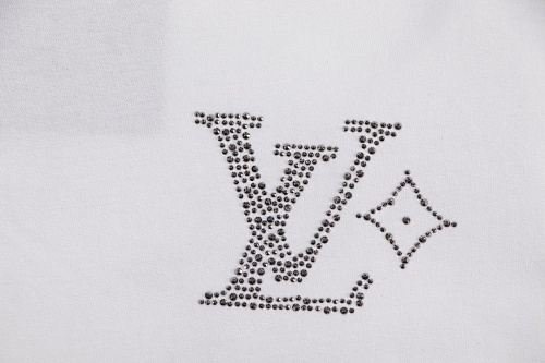 EM Sneakers Louis Vuitton T-shirt-W2631 Black /White