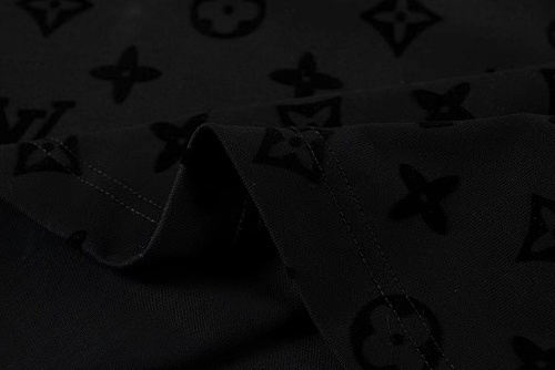 EM Sneakers Louis Vuitton T-shirt White-H888 Black