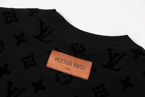 EM Sneakers Louis Vuitton T-shirt White-H888 Black