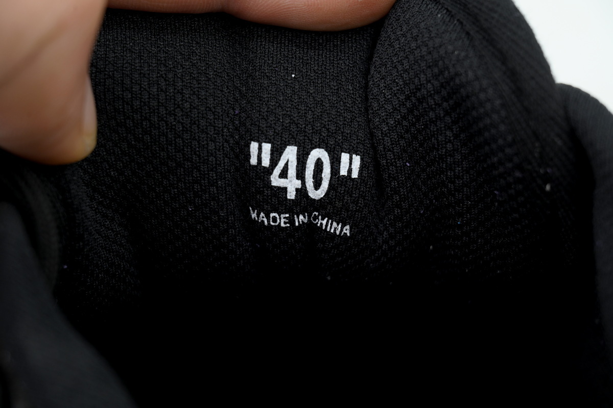 EM Sneakers OFF-WHITE ODSY Black