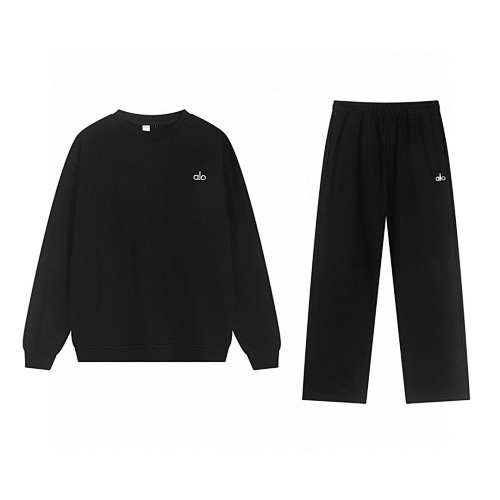 EM Sneakers Alo Yoga Accolade Crew Neck Pullover & Sweatpant Set Black