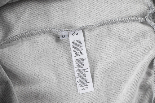 EM Sneakers Alo Yoga Accolade Crew Neck Pullover & Sweatpant Set Gray