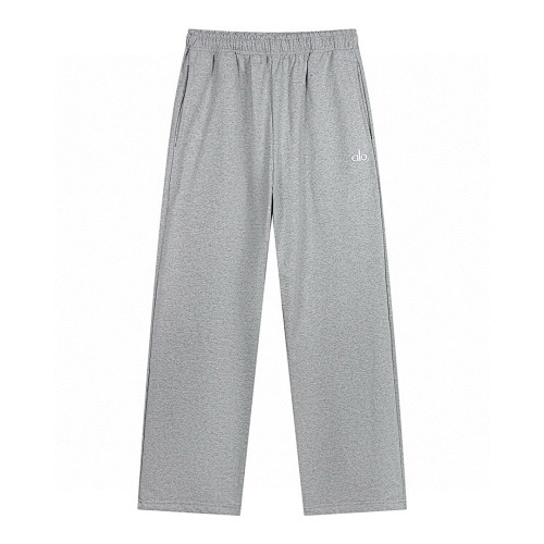 EM Sneakers Alo Yoga Accolade Crew Neck Pullover & Sweatpant Set Gray
