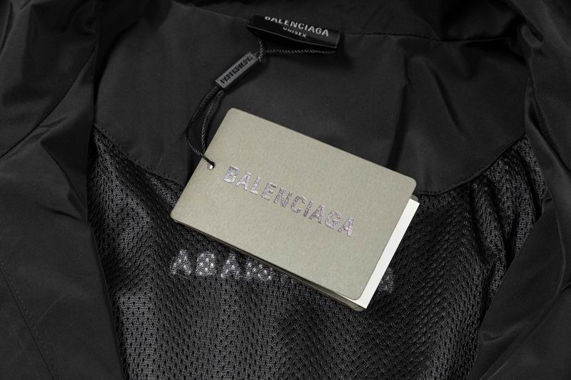 EM Sneakers Balenciaga × Under Armour Logo-Print Shell Jacket  Black