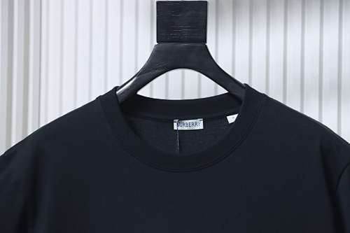 EM Sneakers Burberry Double-Exposure War Horse Print T-Shirt Black