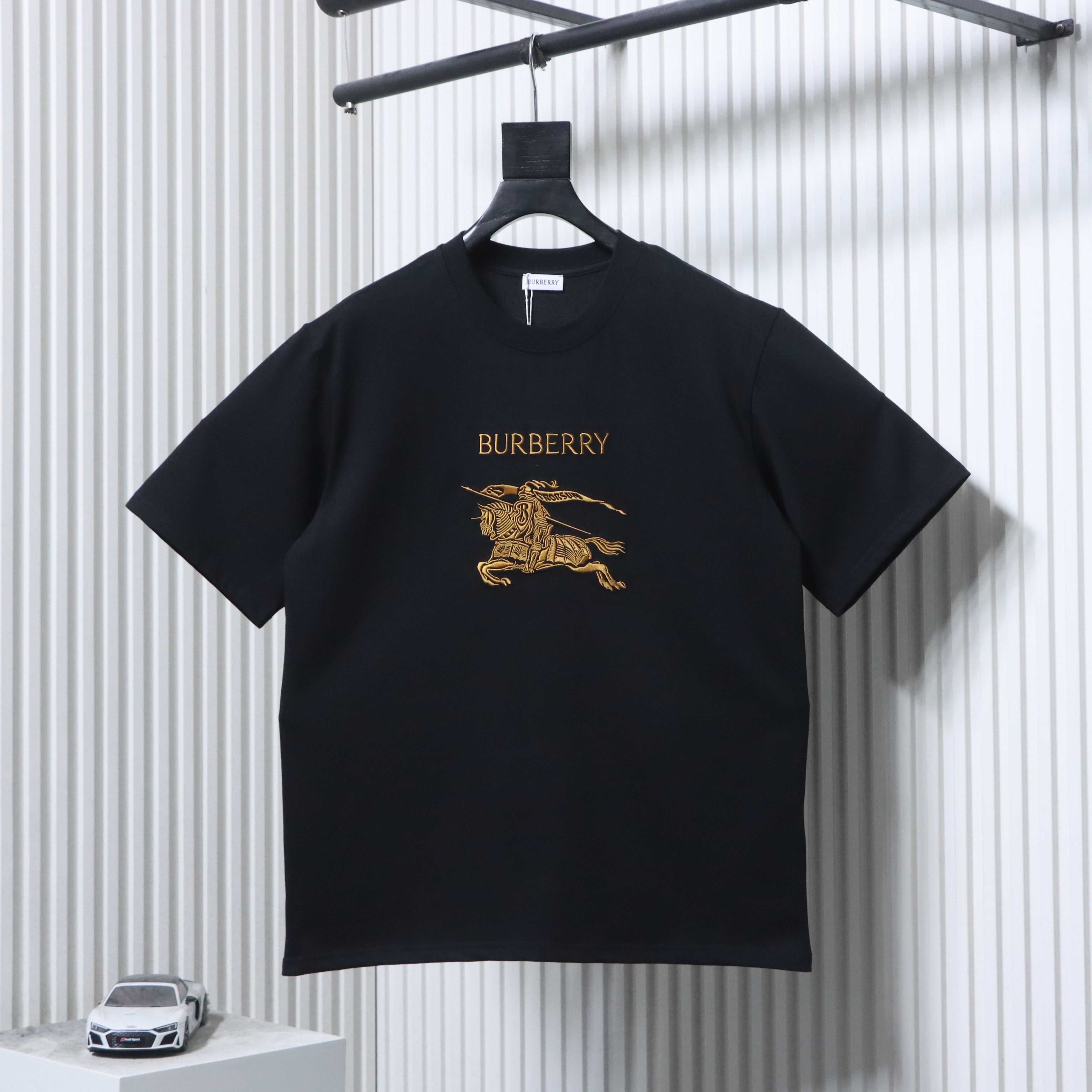 EM Sneakers Burberry 26SS Equestrian Knight Embroidery T-Shirt Black