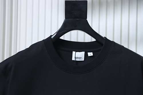 EM Sneakers Burberry 26SS Embroidered Knight & Horse Logo T-Shirt Black