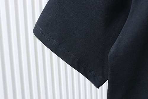 EM Sneakers Burberry Cross-Stitch Plaid & Equestrian Knight Print T-Shirt Black