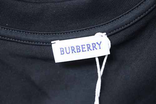 EM Sneakers Burberry Cross-Stitch Plaid & Equestrian Knight Print T-Shirt Black