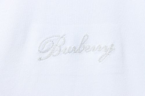 EM Sneakers Burberry T-Shirt with Front Embroidery Back Plaid Patch and Letter Print White