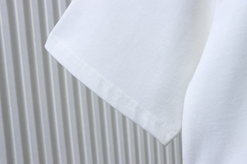 EM Sneakers Burberry T-Shirt with Front Embroidery Back Plaid Patch and Letter Print White