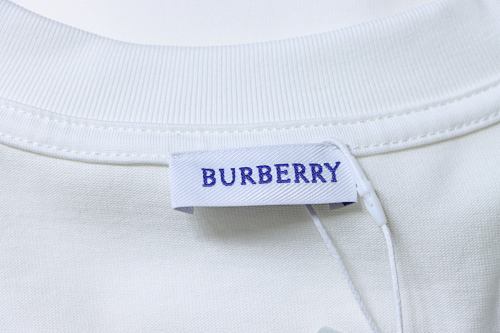 EM Sneakers Burberry T-Shirt with Front Embroidery Back Plaid Patch and Letter Print White
