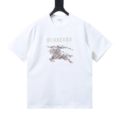 EM Sneakers Burberry Cross-Stitch Plaid & Equestrian Knight Print T-Shirt White 01