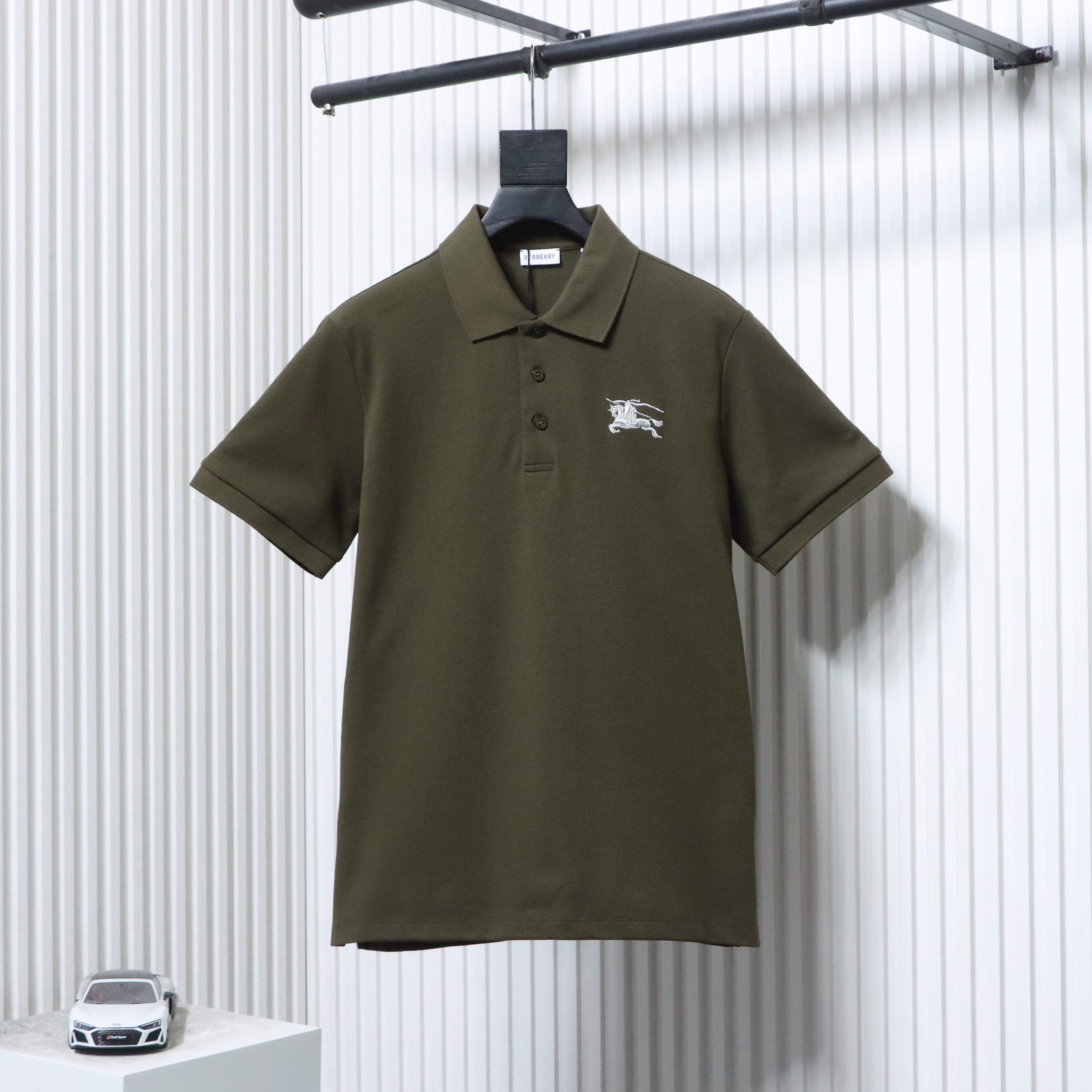 EM Sneakers Burberry Equestrian Knight Logo Polo Shirt Military Green-SS26