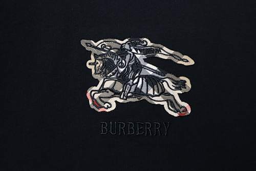 EM Sneakers Burberry T-Shirt with Front Check and Equestrian Knight Print Black