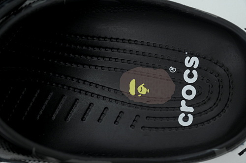 EM Sneakers Crocs × Bape Classic Clog  ABC Camo Black