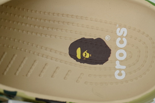 EM Sneakers Crocs × Bape Classic Clog  ABC Camo Green