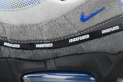 EM Sneakers Nike Air Max 95 × Undefeated Concord