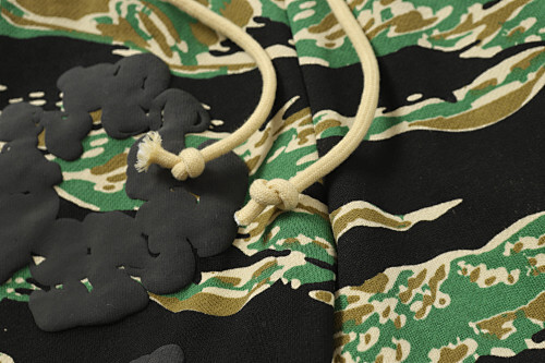 EM Sneakers Denim Tears Cotton Wreath Short Pant-8208 Camo Green