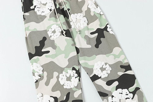 EM Sneakers Denim Tears The Cotton Wreath Sweatpant Gray Camo