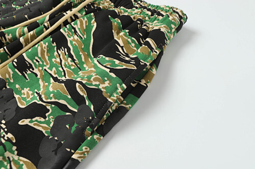 EM Sneakers Denim Tears The Cotton Wreath Sweatpant Green Camo