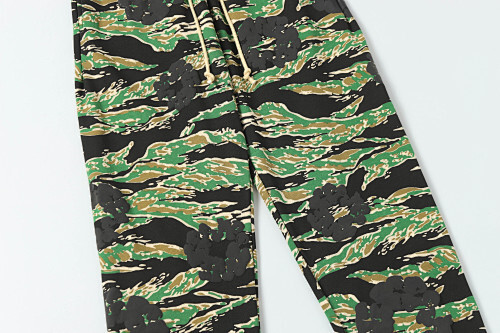 EM Sneakers Denim Tears The Cotton Wreath Sweatshirt & Sweatpant Sets Green Camo