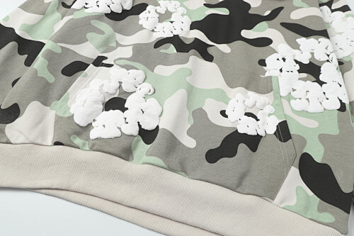 EM Sneakers Denim Tears The Cotton Wreath Sweatshirt Gray Camo