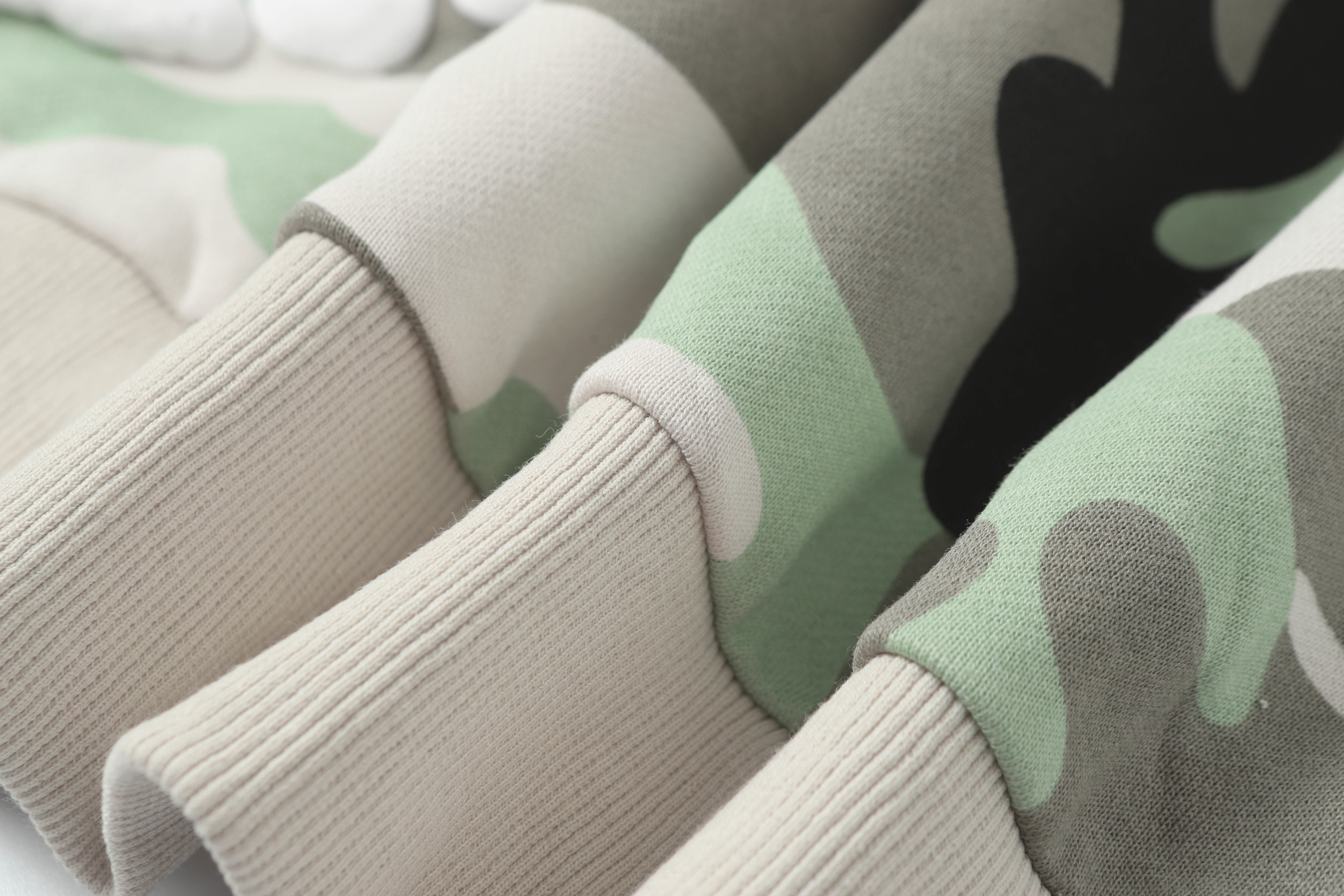 EM Sneakers Denim Tears The Cotton Wreath Sweatshirt Gray Camo