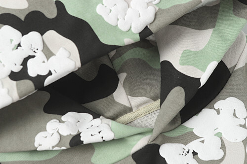 EM Sneakers Denim Tears The Cotton Wreath Sweatshirt Gray Camo