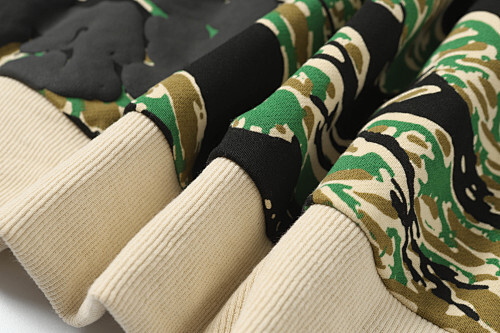 EM Sneakers Denim Tears The Cotton Wreath Sweatshirt Green Camo