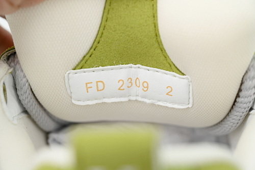 EM Sneakers Louis Vuitton LV Skate Green White