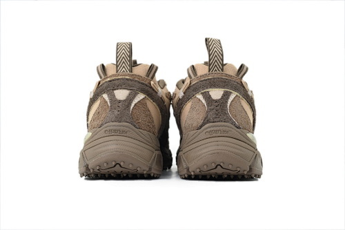 EM Sneakers OFF-WHITE Be Right Back Out Of Coffee Brown